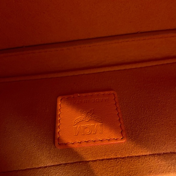 Mcm AREN FLAP HOBO BAG IN EMBOSSED MONOGRAM LEATHER - Picture 9 of 11